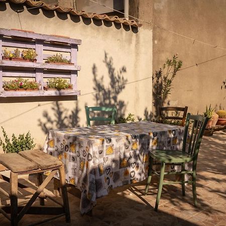 Sa Domu De Ladiri - Matrimoniale Con Giardino Bed & Breakfast Musei Luaran gambar